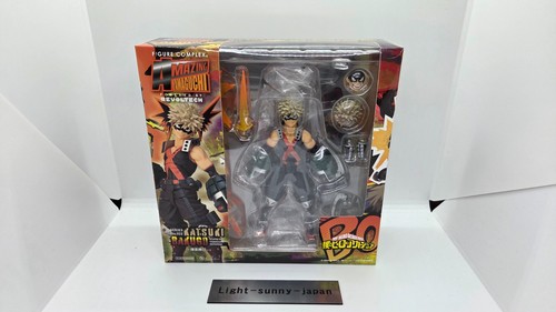 Figurina revoltech amazing - revoltech,